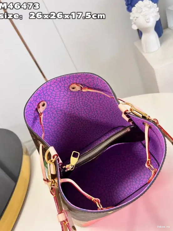 MM NÉONOÉ VUITTON LOUIS 0611